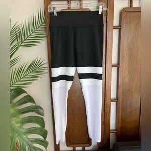 Hi-Rise Mesh Black and White Leggings, size S